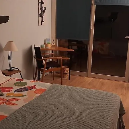 La Cigale Et La Fourmi * Nimes