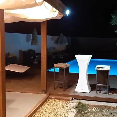 Habitación en casa particular La Cigale Et La Fourmi *