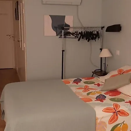 La Cigale Et La Fourmi