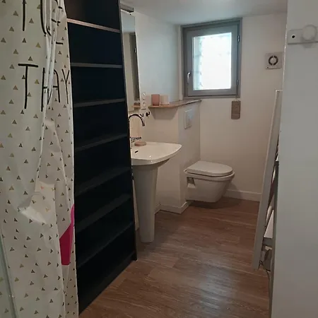 La Cigale Et La Fourmi Homestay *