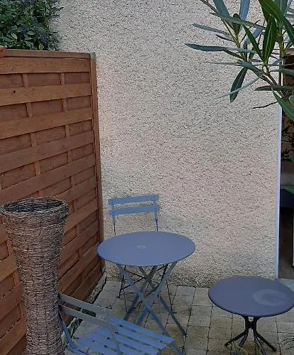 La Cigale Et La Fourmi Δωμάτια σε οικογενειακή κατοικία *